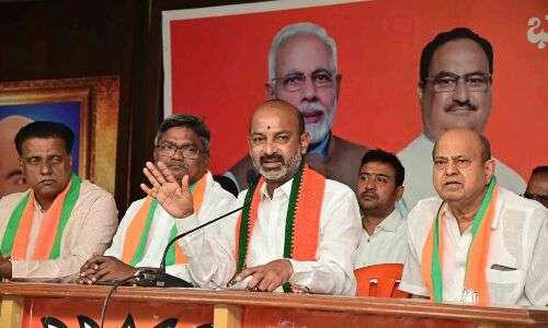 Bandi Sanjay Kumar condemns highhandedness of polices over agitating educators