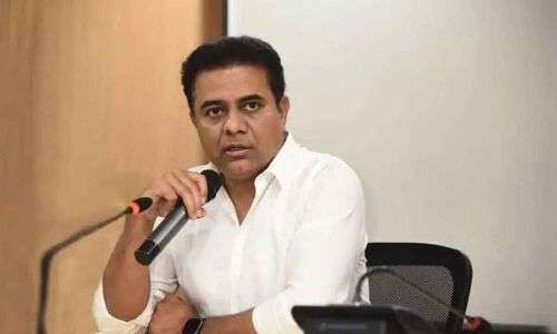 KTR hardsells Telangana at Davos
