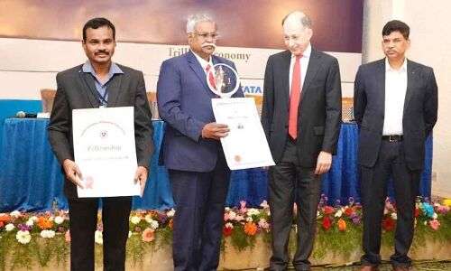 SCCL authorities obtains IIIE fellowship