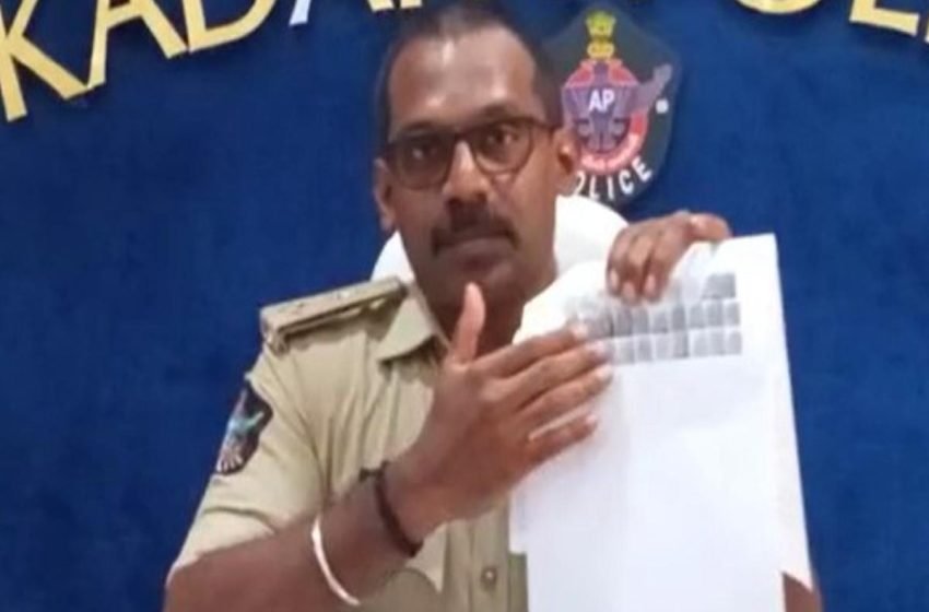  Andhra police apprehension male utilizing Aadhaar finger prints to take cash