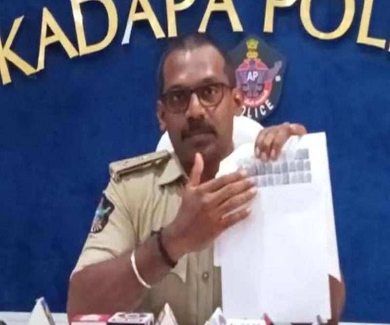 Andhra police apprehension male utilizing Aadhaar finger prints to take cash