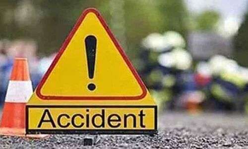 Mother & & child eliminated in road mishap in Nalgonda