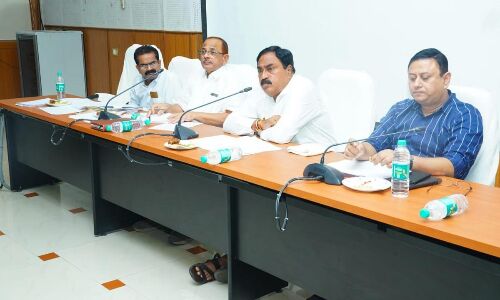 Road works act later than planned: Minister Errabelli Dayakar Rao takes officials to task