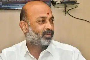 Bandi Sanjay Kumar receives notice from SIT regarding TSPSC paper leak investigation.