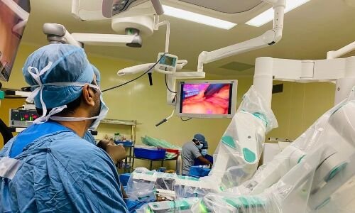 Continental Hospitals in Hyderabad Introduces an Advanced Robotic Surgery Technique