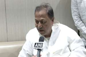 D Srinivas declares allegiance to Rahul Gandhi as his leader upon joining Congress