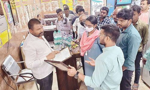GHMC Officials in Hyderabad on the Lookout for Eateries Disregarding Food Safety Regulations