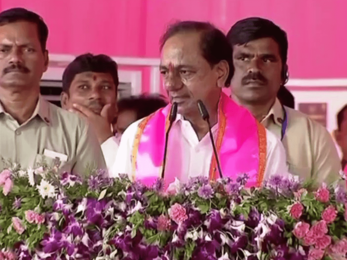 KCR announces BRS’s decision to contest all panchayat seats in Maharashtra local body polls