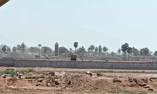 Residents panic after explosion at Cable Bridge near Manair Dam.