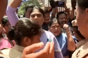 Sharmila detained after attempting to lay siege to TSPSC office in Hyderabad