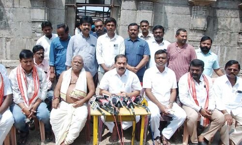 Thousand Pillar Temple restoration overlooked by Centre