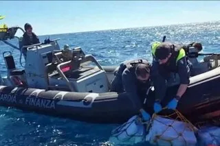 400 Million Euro Worth of Cocaine Discovered Floating near Sicily, Weighing Two Tonnes