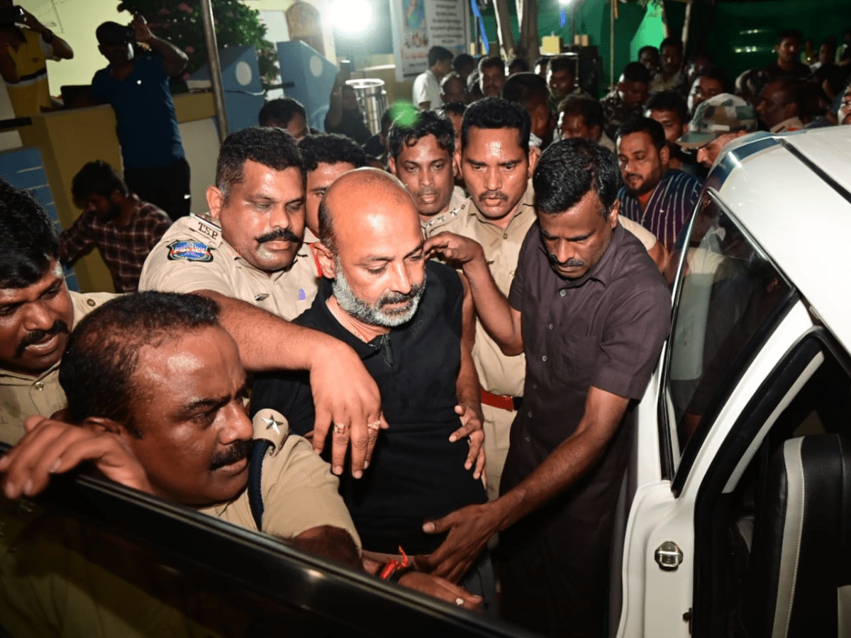 BJP expresses disapproval over the arrest of Bandi Sanjay.