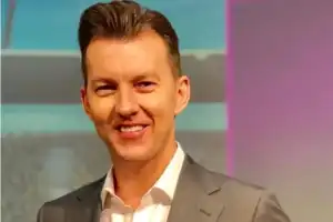 Brett Lee Shares Video of RCB Fans Requesting Selfies in India, Known for its Pleasant Surprises