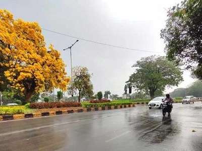 Citizens of Hyderabad caught off guard by unexpected rainfall