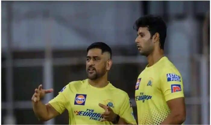 CSK Victorious Over RCB in IPL 2023 Match at M. Chinnaswamy, MS Dhoni Commends Shivam Dube’s Performance