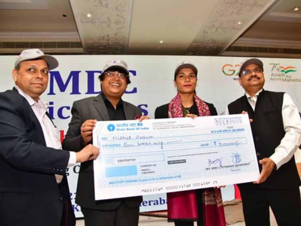 DGP and NMDC honor Nikhat Zareen in Hyderabad ceremony