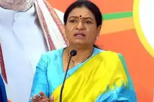 DK Aruna alleges that KTR has gone insane