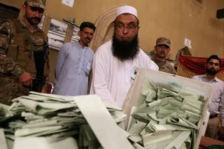 ECP Submits Report to Top Court on Pak Govt’s Refusal to Release Funds for Polls