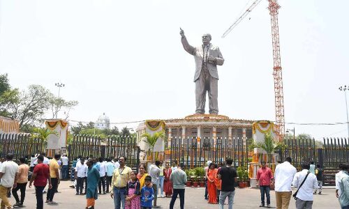 Exploring the Tourist Attractions near Tank Bund in Hyderabad – A Delightful Experience for All Visitors