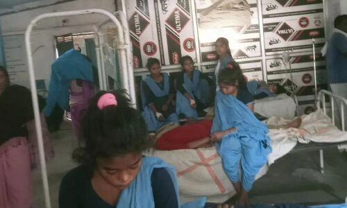 Female Students in Bihar Hospital Find Lizard in their Breakfast