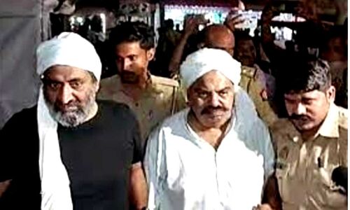 “Five Uttar Pradesh Police Officers Suspended for Connection to Atiq Ahmad’s Homicide Investigation”