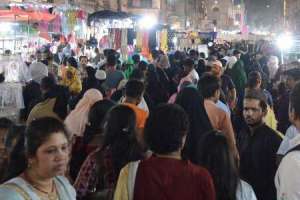 Hyderabad witnesses frantic shopping on ‘Chand Raat’