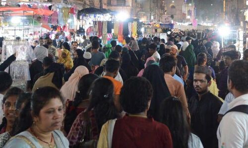 Hyderabad witnesses frantic shopping on ‘Chand Raat’