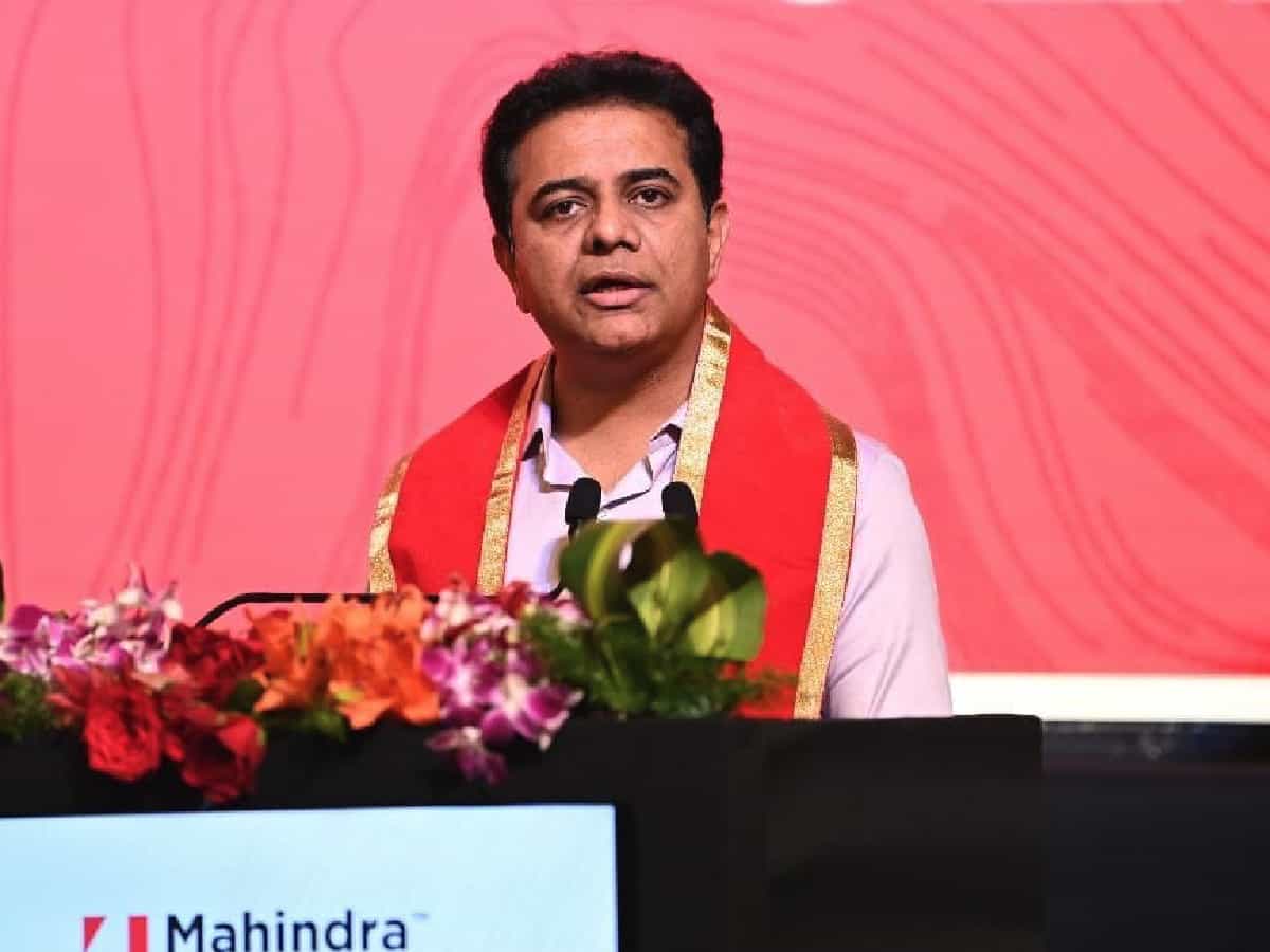 KTR urges for a ‘Maha Dharna’ in Telangana against the privatisation of SCCL
