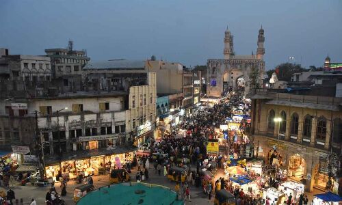 Lack of Ramzan Fervour Turns Hyderabad’s Iconic Charminar into a Dull Dark Sight