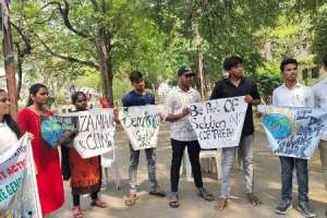 Nizam College Students Protest in Hyderabad to Prevent a Joshimath-like Situation