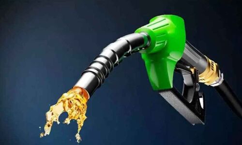On April 25, 2023, petrol and diesel prices remain unchanged in Hyderabad, Delhi, Chennai, and Mumbai.