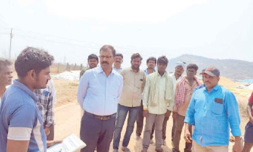 Paddy Purchase Process Reviewed by Nalgonda Collector T Vinay Krishna Reddy Amidst Unseasonal Rains