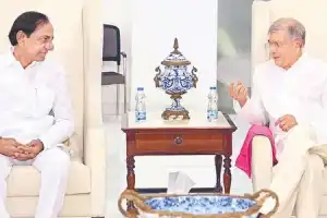 Prakash Ambedkar has lunch with CM KCR, strengthening political ties.
