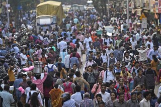 Projected Population Growth: India Set to Surpass China as the World’s Most Populous Country by Mid-2023, Reaching a Record 1.42 Billion People