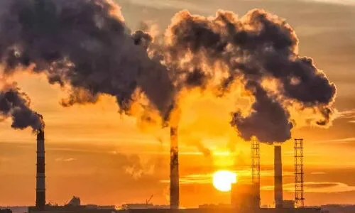 Study finds a correlation between air pollution and reduced response to Covid-19 vaccinations.