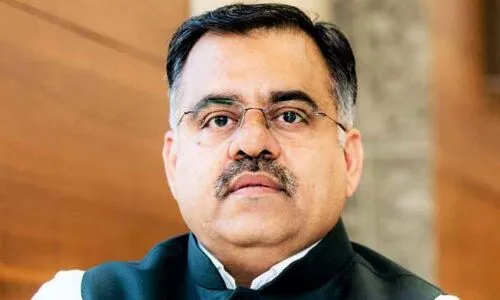 Tarun Chugh advocates for a judicial investigation into paper leak.