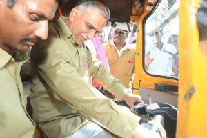 Telangana Minister Harish Rao Drives Rickshaw to Attend Siddipet Auto Society Meet – A Unique Gesture of Support for the Auto Drivers’ Community