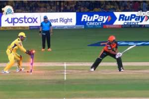 Watch MS Dhoni’s Lightning-Fast Stumping Send Mayank Agarwal Back in IPL 2023 Match Between CSK and SRH