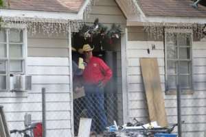 Women in Texas use their bodies as shields to protect babies, victims shot above the neck | Earns 10 points