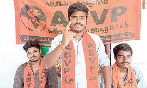ABVP leader allegedly beaten by police in Wanaparthy