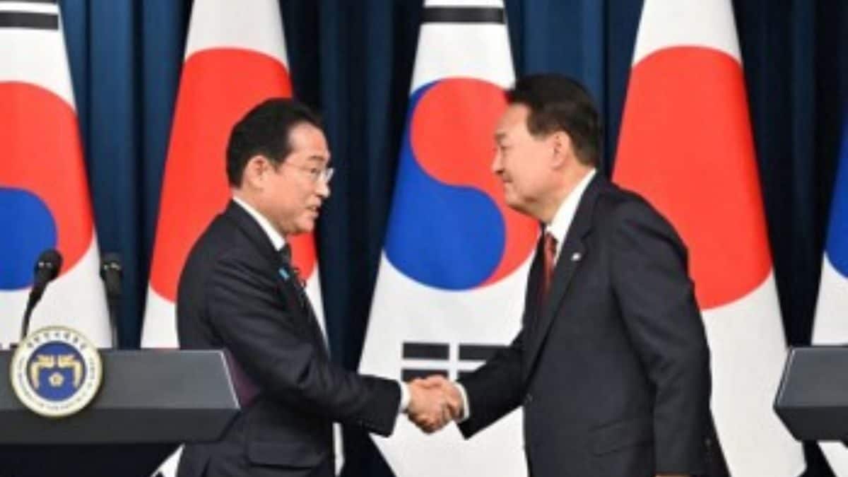 Attempts Made by Japan and South Korea to Resolve Historical Differences and Pave the Way for a Positive Relationship