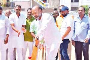Bandi predicts KCR’s government will be overthrown by the people.
