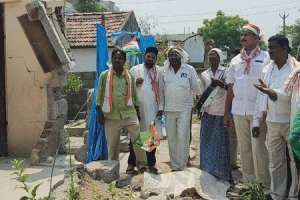 Congress promises 2BHK homes to those whose houses were demolished for road