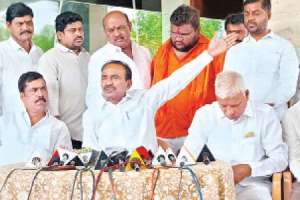 “Eatala reports Bandi’s diligent efforts for the party”