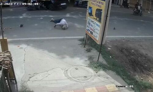 Extensive damage caused in Vanasthalipuram due to speeding car rampage in Rangareddy