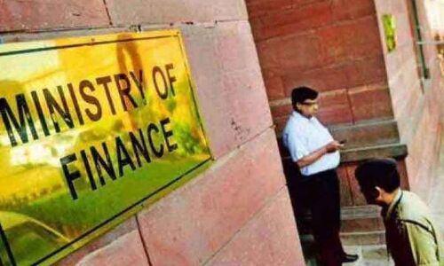 FinMin warns of downside risks for Indian economy