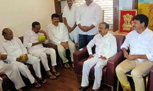 Former Khammam MP Ponguleti Srinivasa Reddy meets with BJP leaders.