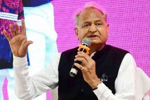 Gehlot unleashes welfare blitz, BJP struggles to find key issues