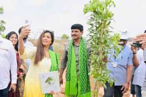 Green India Challenge sees participation from Shreya Ghoshal